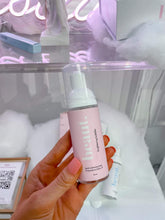 Load image into Gallery viewer, Beaut. Brightening Bubbles
