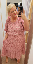 Load image into Gallery viewer, Blush Dainty Floral Midi Dress
