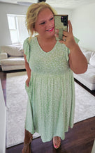Load image into Gallery viewer, Perfect Mint Daisy Midi
