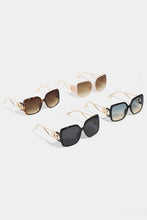 Load image into Gallery viewer, Trendy Chunky Sunglasses
