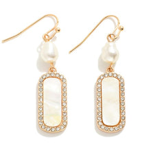 Load image into Gallery viewer, Pearl Linked Drop Earring
