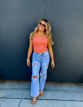 Load image into Gallery viewer, Ashland Straight Leg Jeans
