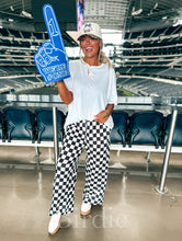 Load image into Gallery viewer, Butter Soft Lightweight Checkered Pants
