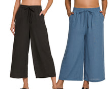 Load image into Gallery viewer, Crepe Crop Pants
