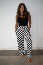Load image into Gallery viewer, Butter Soft Lightweight Checkered Pants
