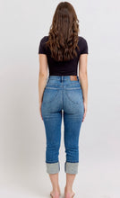 Load image into Gallery viewer, Judy Blue Tummy Control Capri
