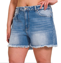 Load image into Gallery viewer, Zenana Raw Hem Shorts
